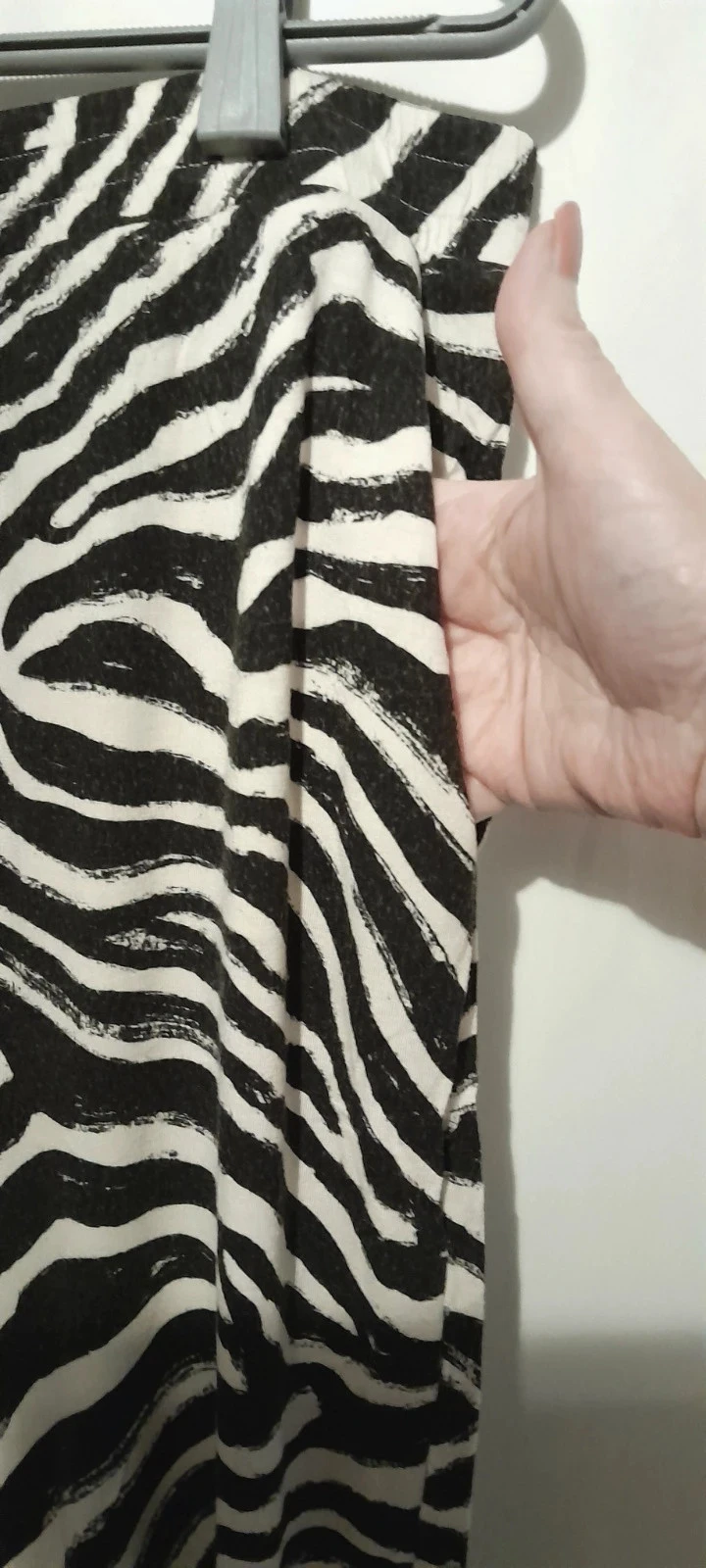 Calça fluida feminina, estilo casual, listrada, tamanho XL, Marca H&M – photo 5